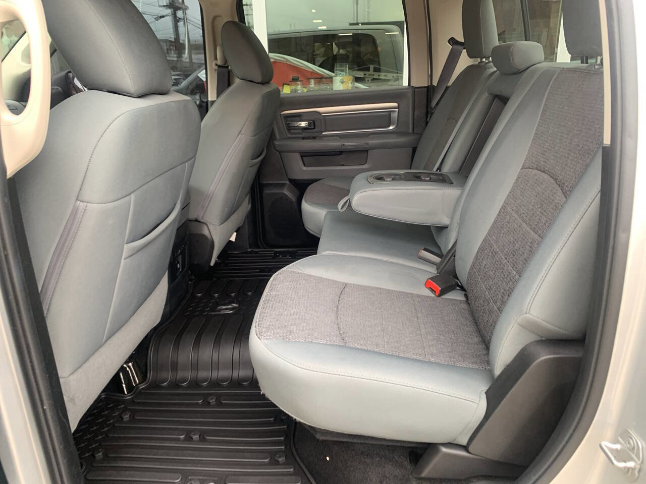 Used 2017 RAM 1500 Outdoorsman image 22