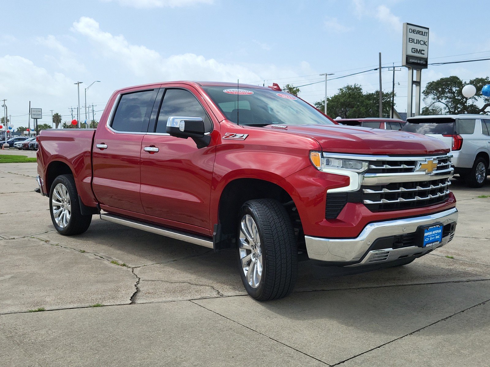 Used 2022 Chevrolet Silverado 1500 LTZ w/ LTZ Premium Texas Edition image 3