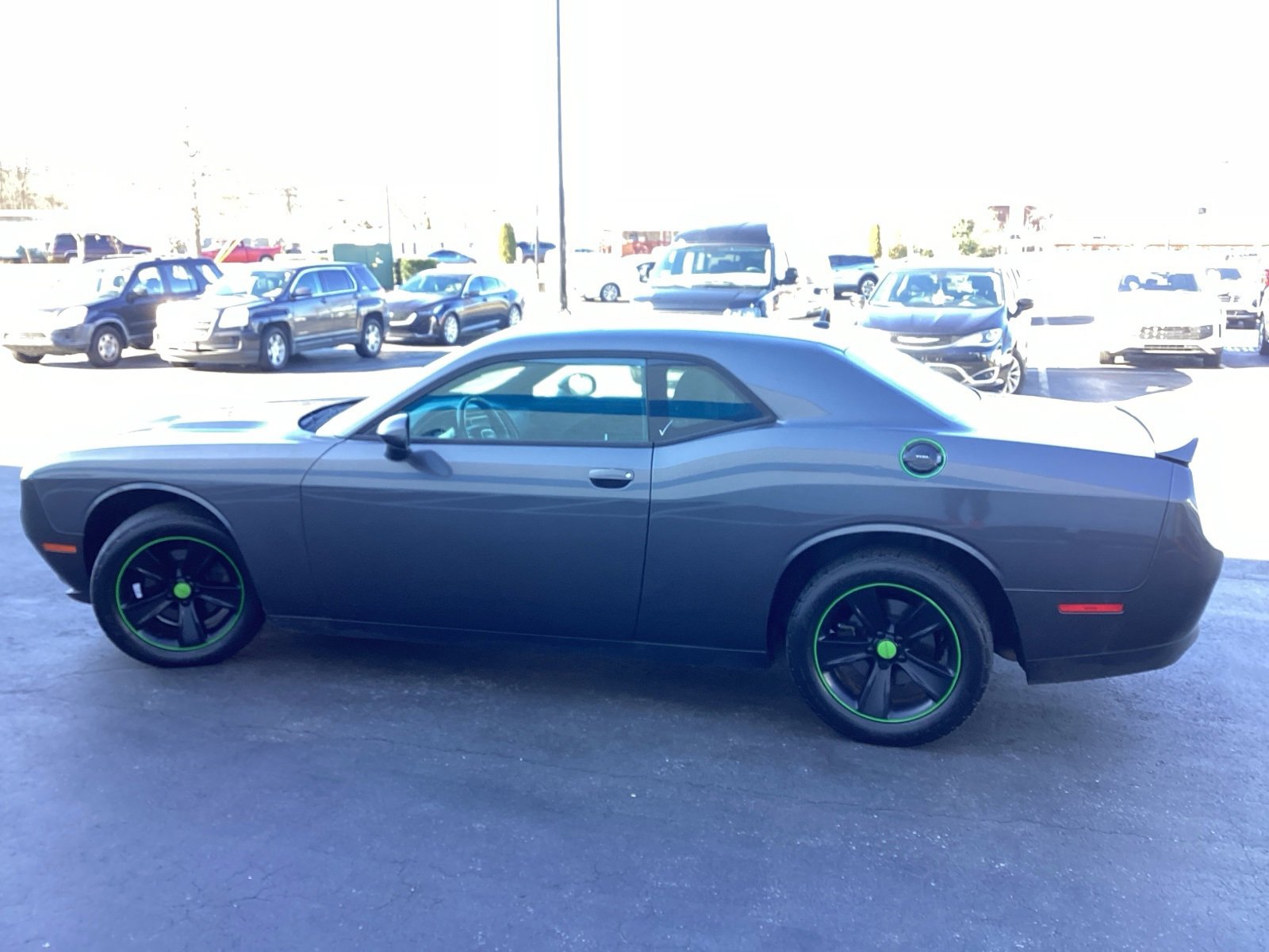 Used 2019 Dodge Challenger SXT image 5