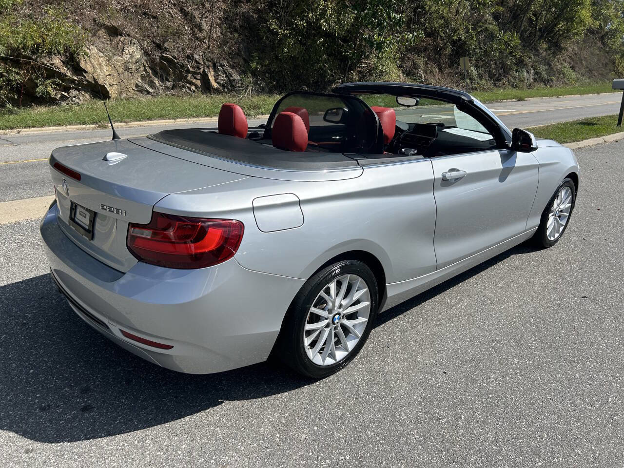 Used 2016 BMW 228i Convertible image 36