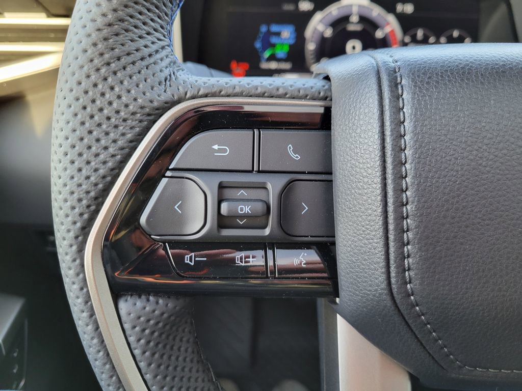 Used 2026 Toyota Sequoia Platinum AWD/4WD image 30