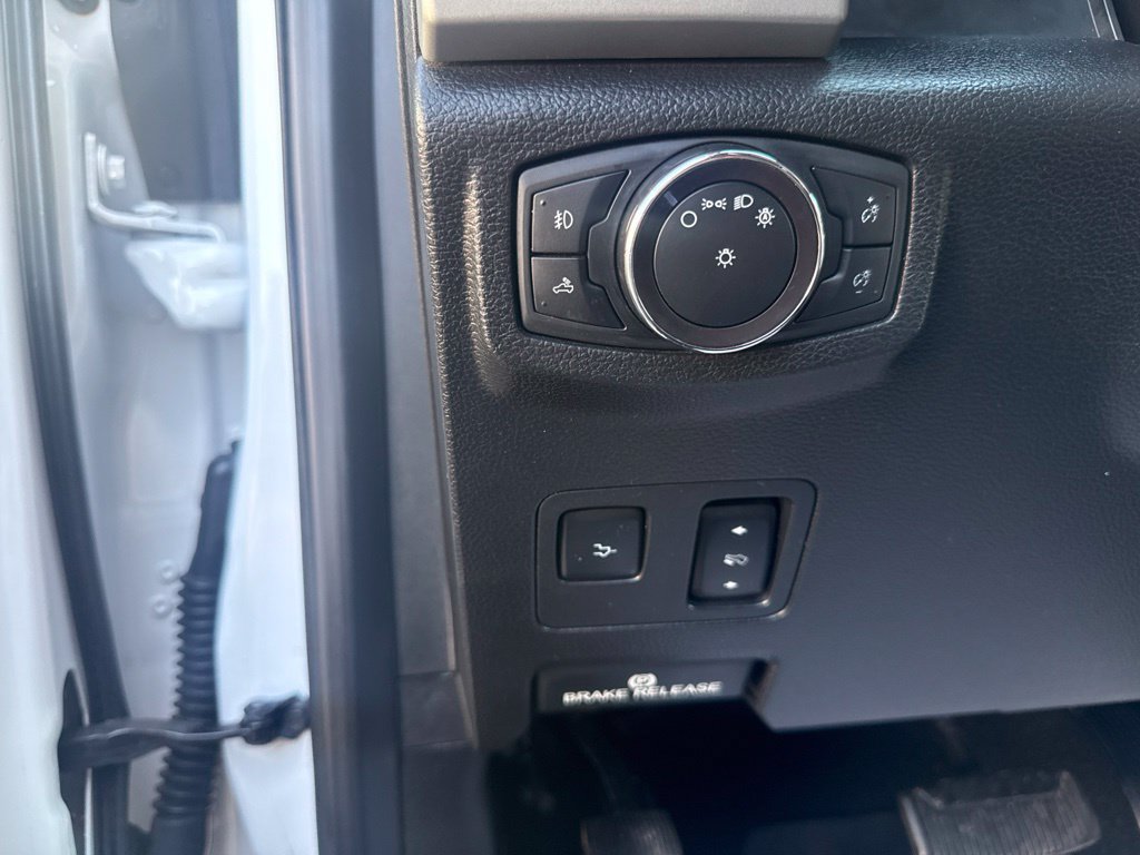 Used 2019 Ford F350 Lariat w/ Lariat Ultimate Package AWD/4WD image 31