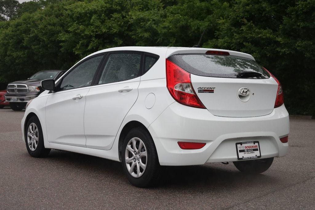Used 2012 Hyundai Accent GS FWD image 3