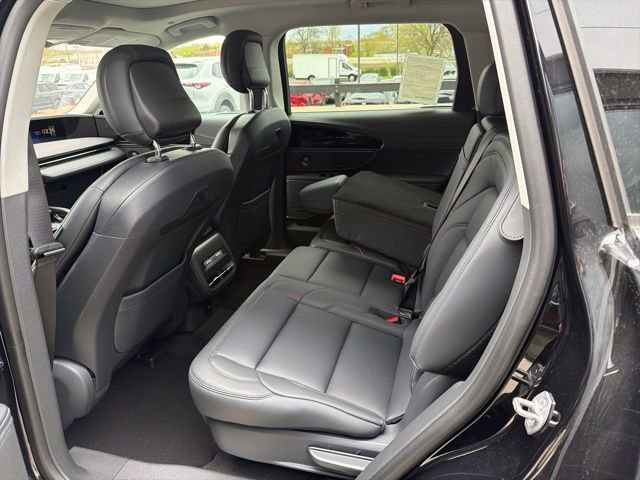 New 2026 Lincoln Nautilus Premier w/ Equipment Group 102A AWD/4WD image 7