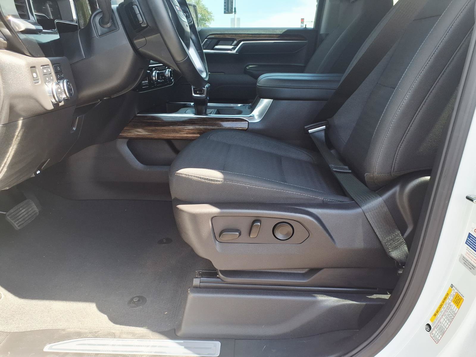 Used 2025 GMC Sierra 1500 Elevation w/ X31 Off-Road Package AWD/4WD image 21