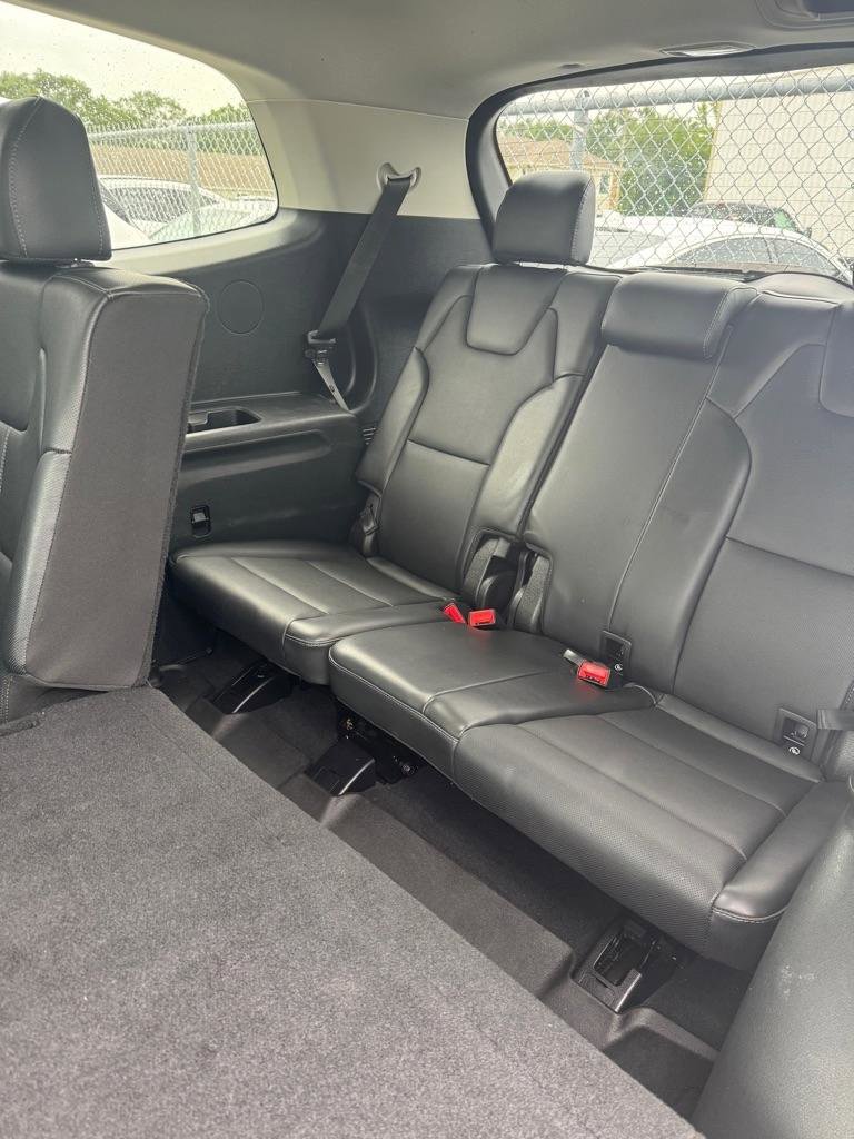 Used 2021 Kia Telluride EX w/ Towing Package FWD image 12