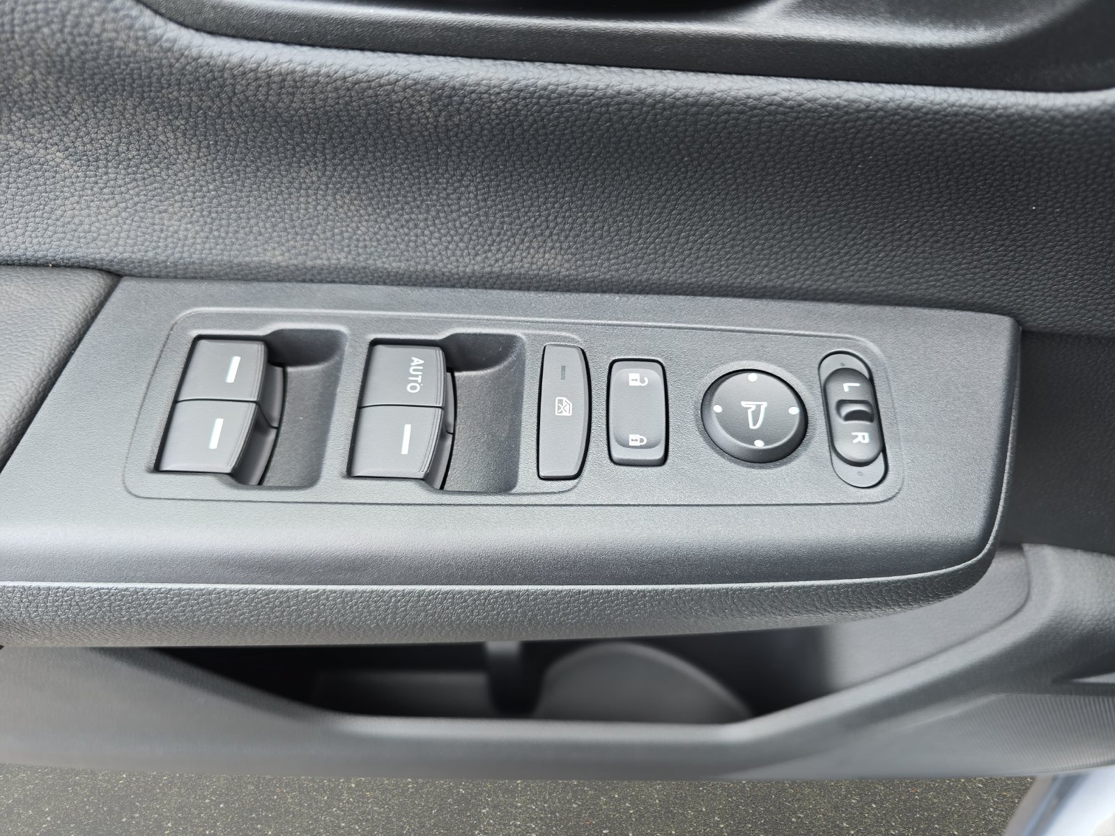 New 2026 Honda CR-V LX image 25