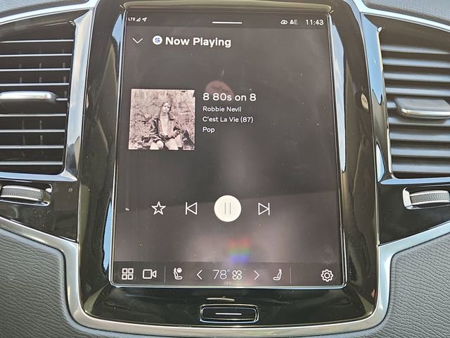 Used 2023 Volvo XC90 T8 Plus w/ Protection Package Premier image 13