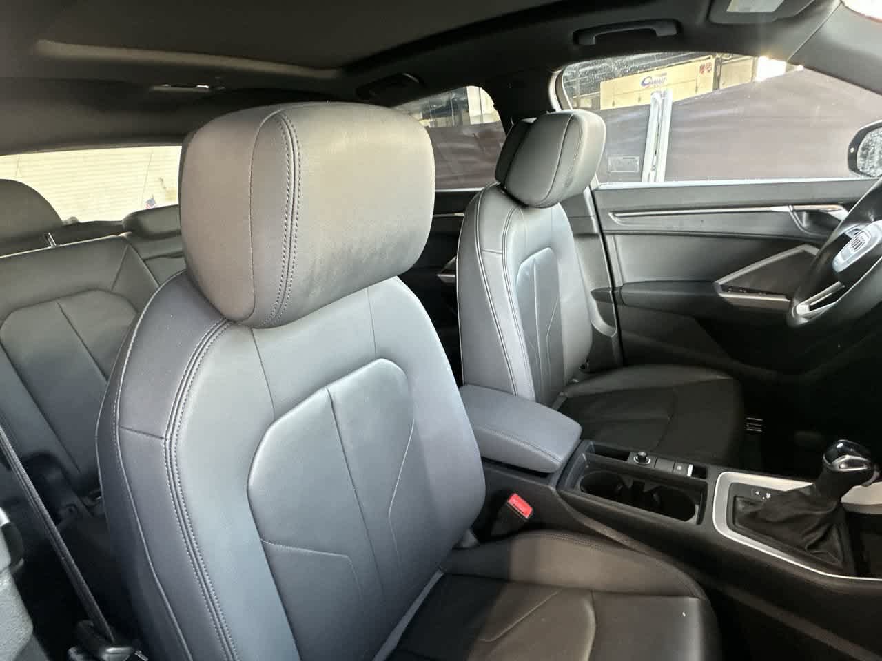 Used 2025 Audi Q3 2.0T Premium AWD/4WD image 27