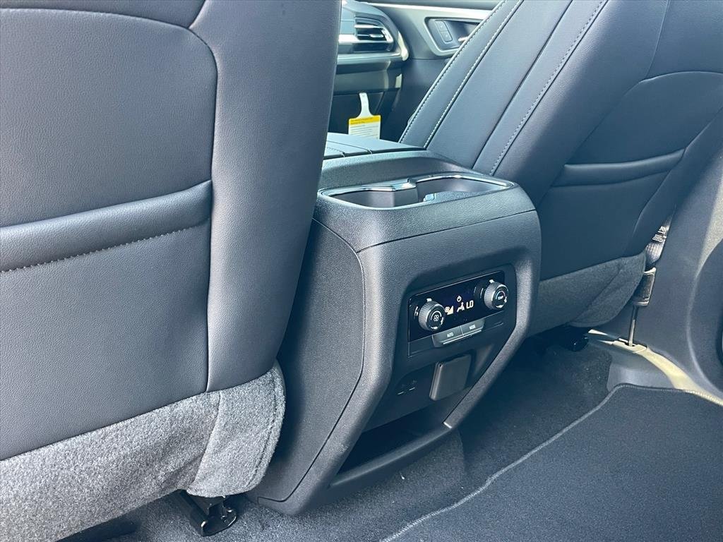 New 2027 Chevrolet Traverse LT w/ Enhanced Driving Package FWD image 24