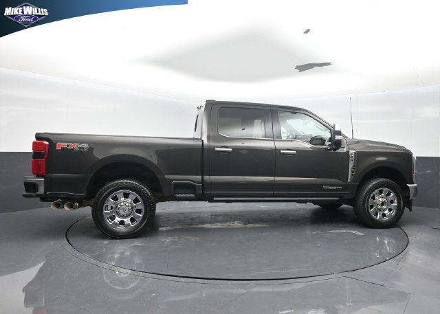 Certified 2024 Ford F250 King Ranch w/ Chrome Package AWD/4WD image 8