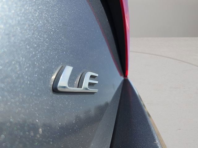 Used 2015 Toyota Corolla LE image 16