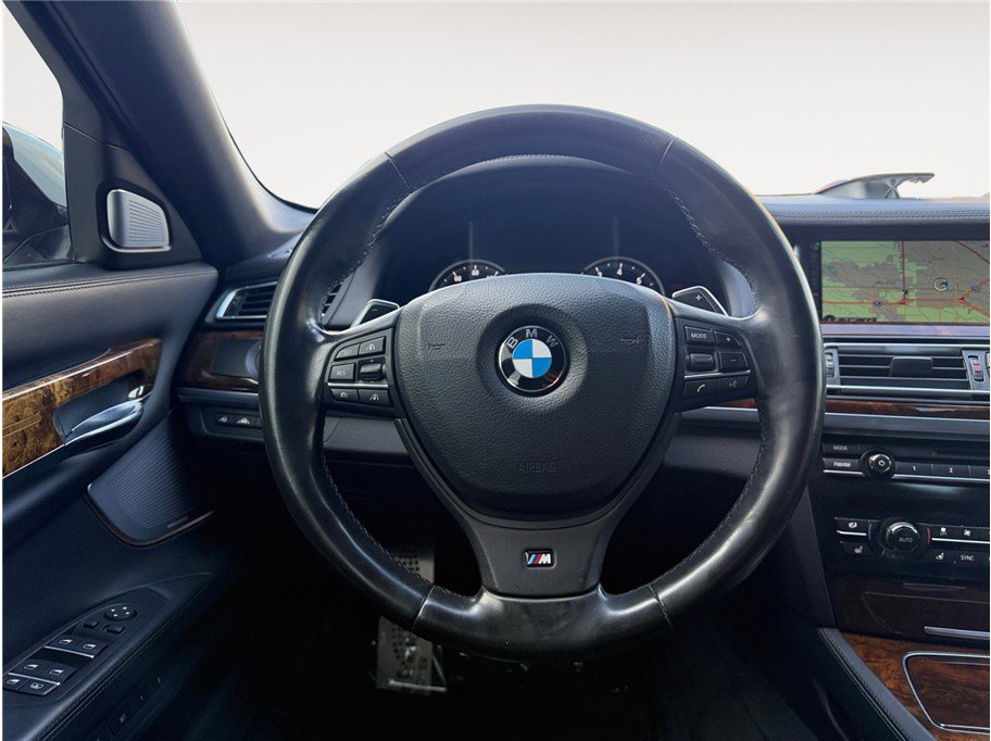 Used 2015 BMW 750Li RWD image 12