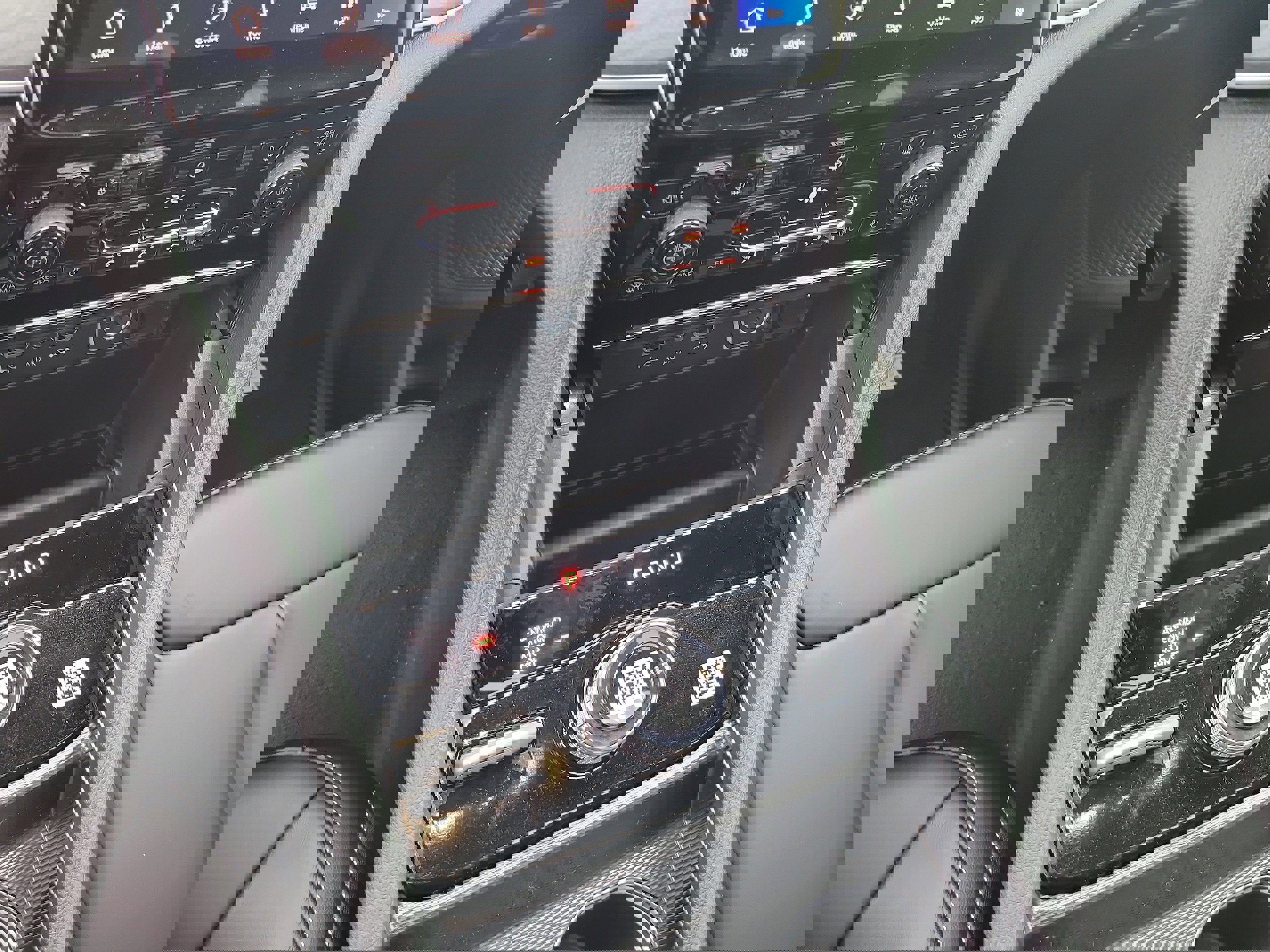 New 2025 Jeep Grand Cherokee L Limited w/ Black Appearance Package image 20