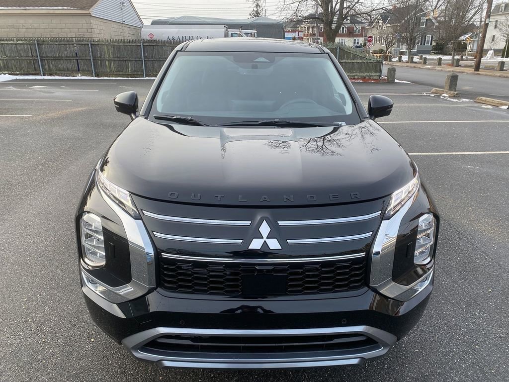 New 2026 Mitsubishi Outlander SE image 3
