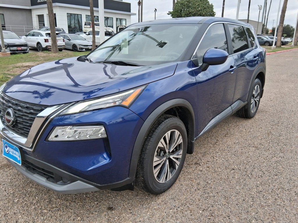 Used 2023 Nissan Rogue SV image 3