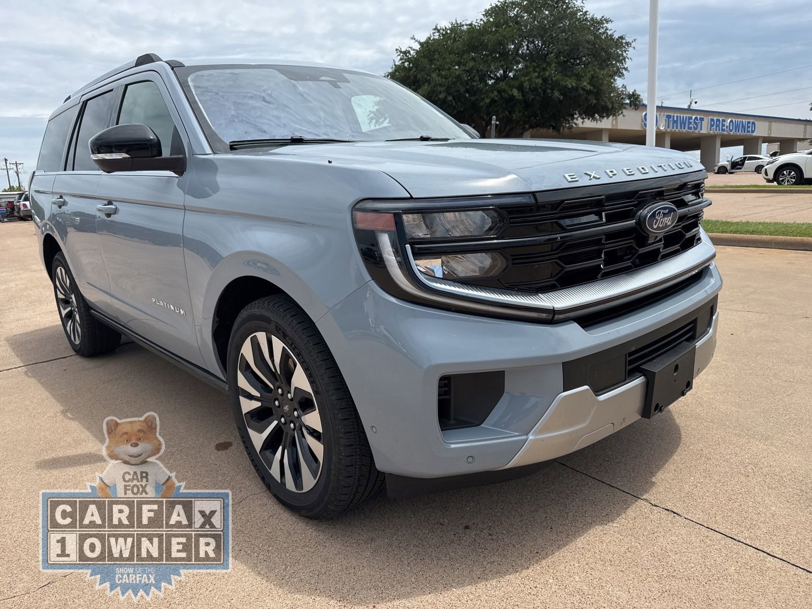 Used 2025 Ford Expedition Platinum w/ Driver's Package
