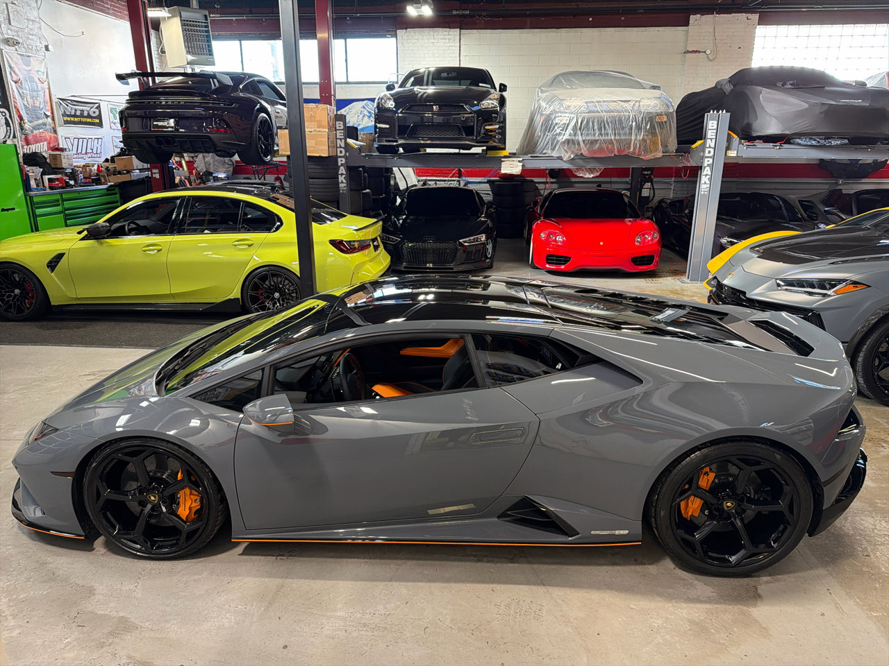 Used 2022 Lamborghini Huracan EVO image 8