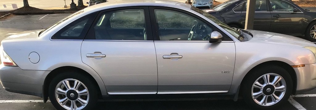 Used 2008 Mercury Sable Premier image 3