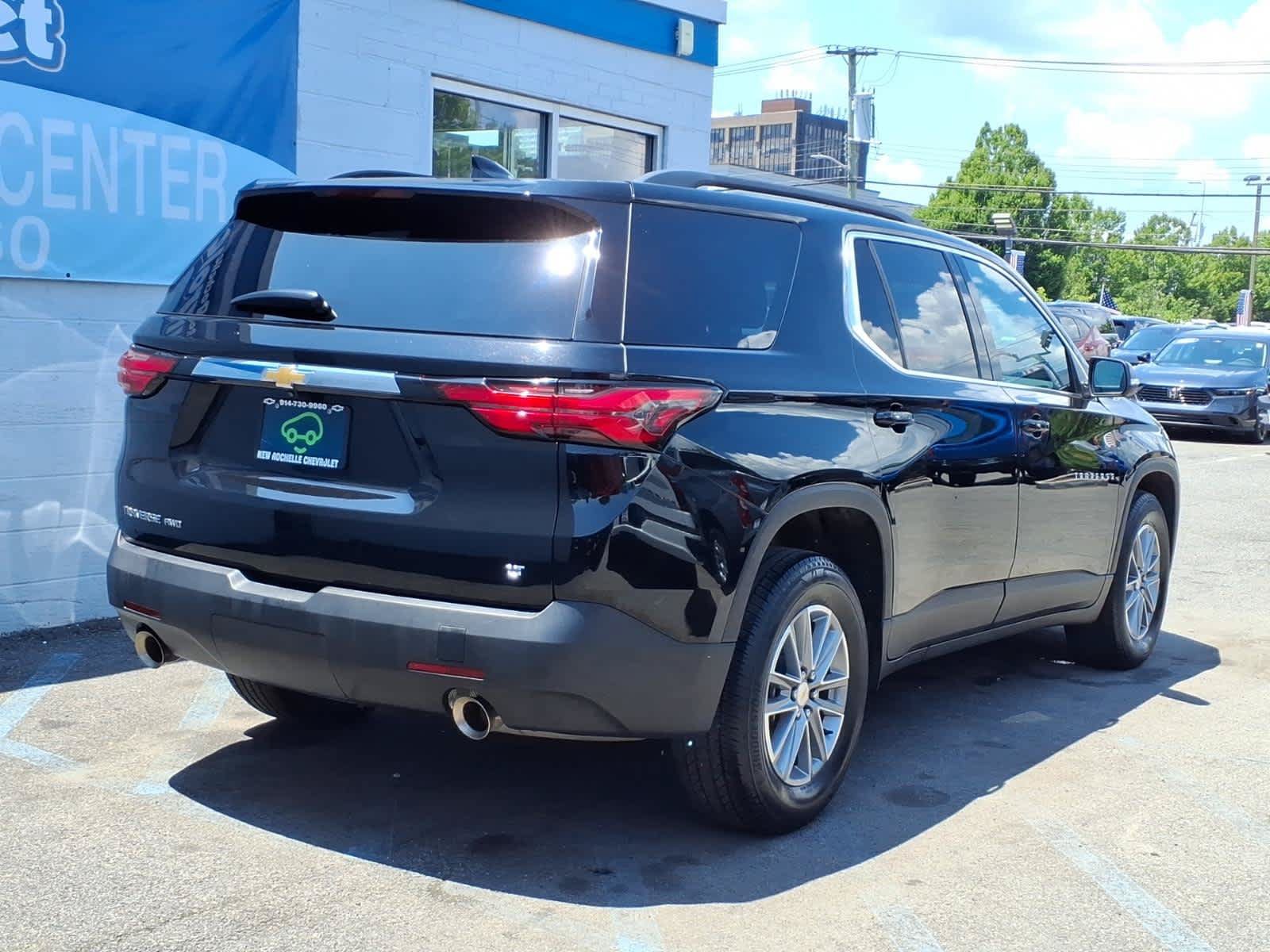 Certified 2023 Chevrolet Traverse LT AWD/4WD image 6