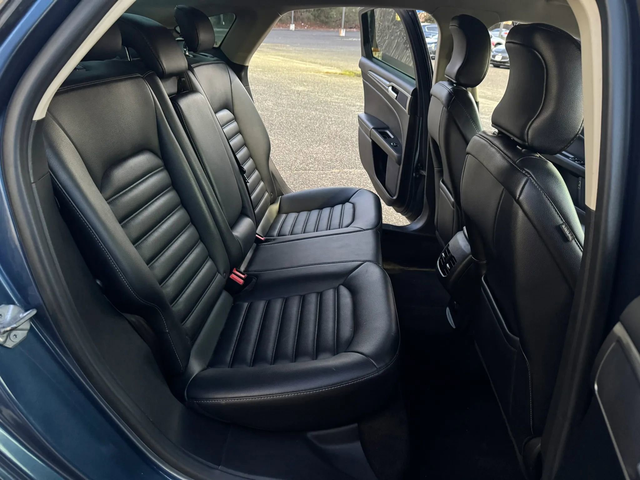 Used 2019 Ford Fusion SEL image 16