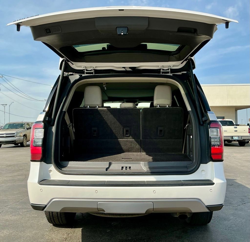Used 2018 Ford Expedition Limited w/ Equipment Group 301A image 19