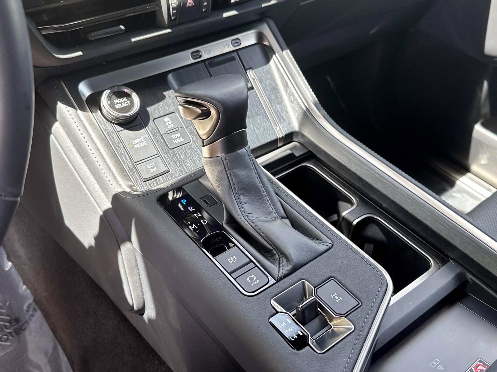 Used 2024 Lexus GX 550 image 21