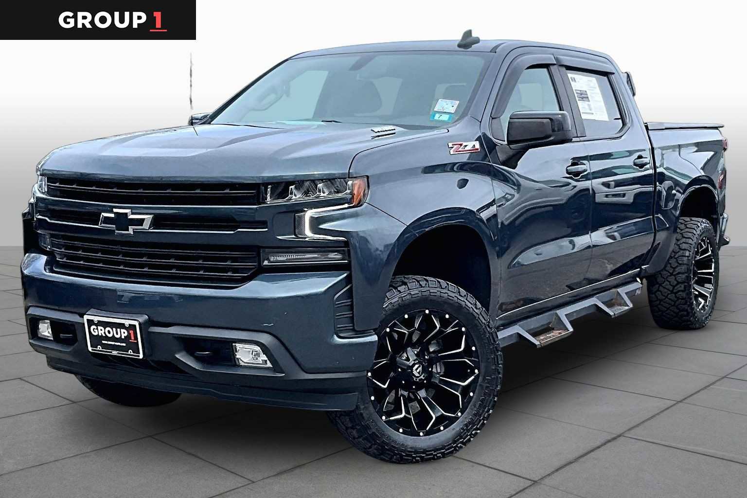Used 2021 Chevrolet Silverado 1500 RST w/ Convenience Package II AWD/4WD image 1