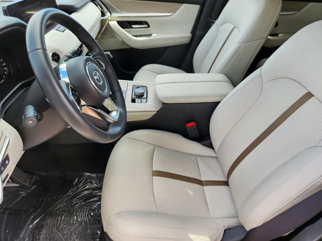 Used 2025 MAZDA CX-90 Plug-In Hybrid w/ Premium Plus AWD/4WD image 4