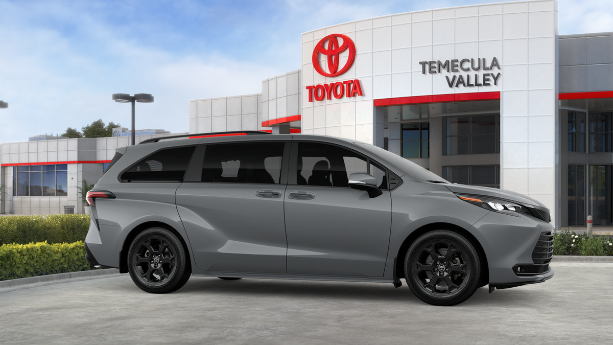 New 2026 Toyota Sienna XLE Woodland Edition AWD/4WD image 15