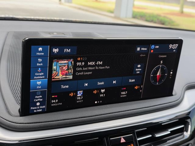 Used 2025 Acura MDX w/ Technology Package image 25