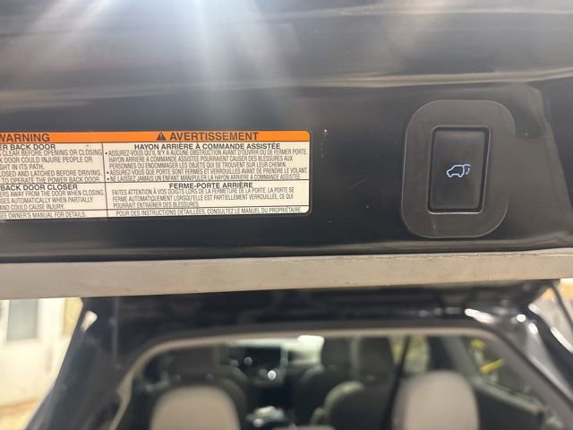 Used 2018 Toyota Sienna Limited Premium image 7