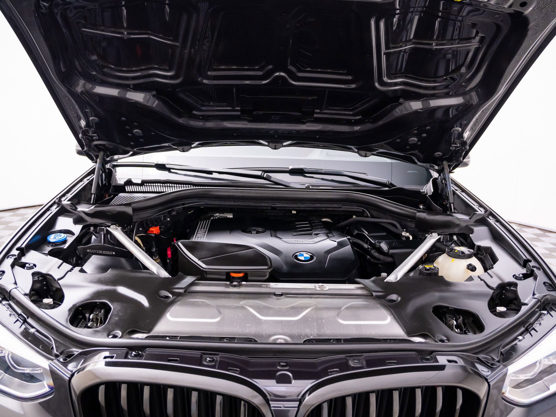 Used 2020 BMW X4 xDrive30i w/ M Sport Package 2 image 30