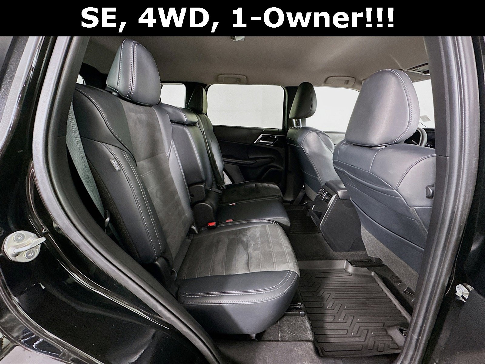 Used 2024 Mitsubishi Outlander SE image 29