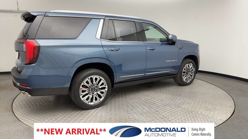 Used 2025 GMC Yukon Denali Ultimate AWD/4WD image 2