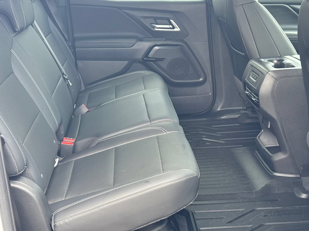 Used 2025 Chevrolet Silverado EV LT AWD/4WD image 15