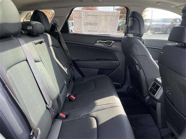 New 2026 Kia Sportage EX w/ EX Panoramic Sunroof Package image 17