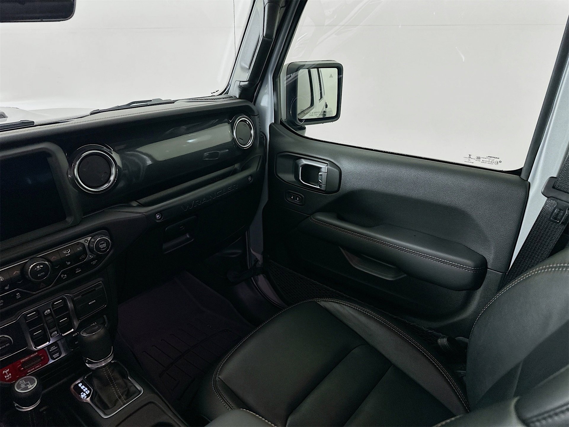 Used 2022 Jeep Wrangler Unlimited Rubicon w/ Trailer Tow Package image 24