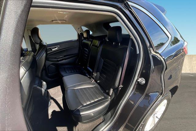 Used 2019 Ford Edge SEL w/ Equipment Group 201A AWD/4WD image 21