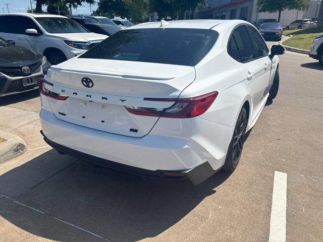 Used 2025 Toyota Camry SE w/ Convenience Package FWD image 3