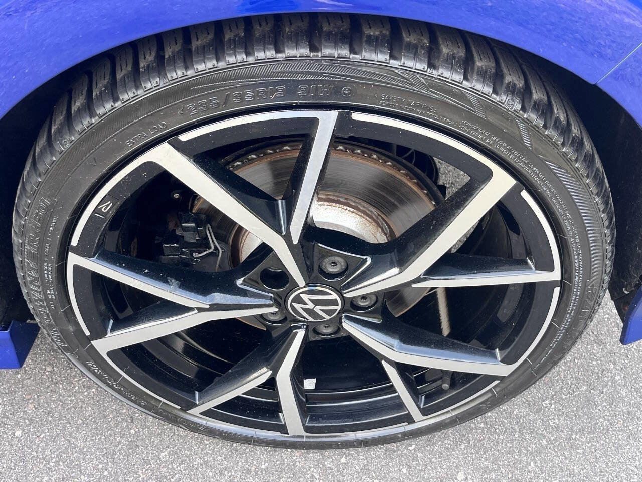 Used 2017 Volkswagen Golf R 4-Door image 20