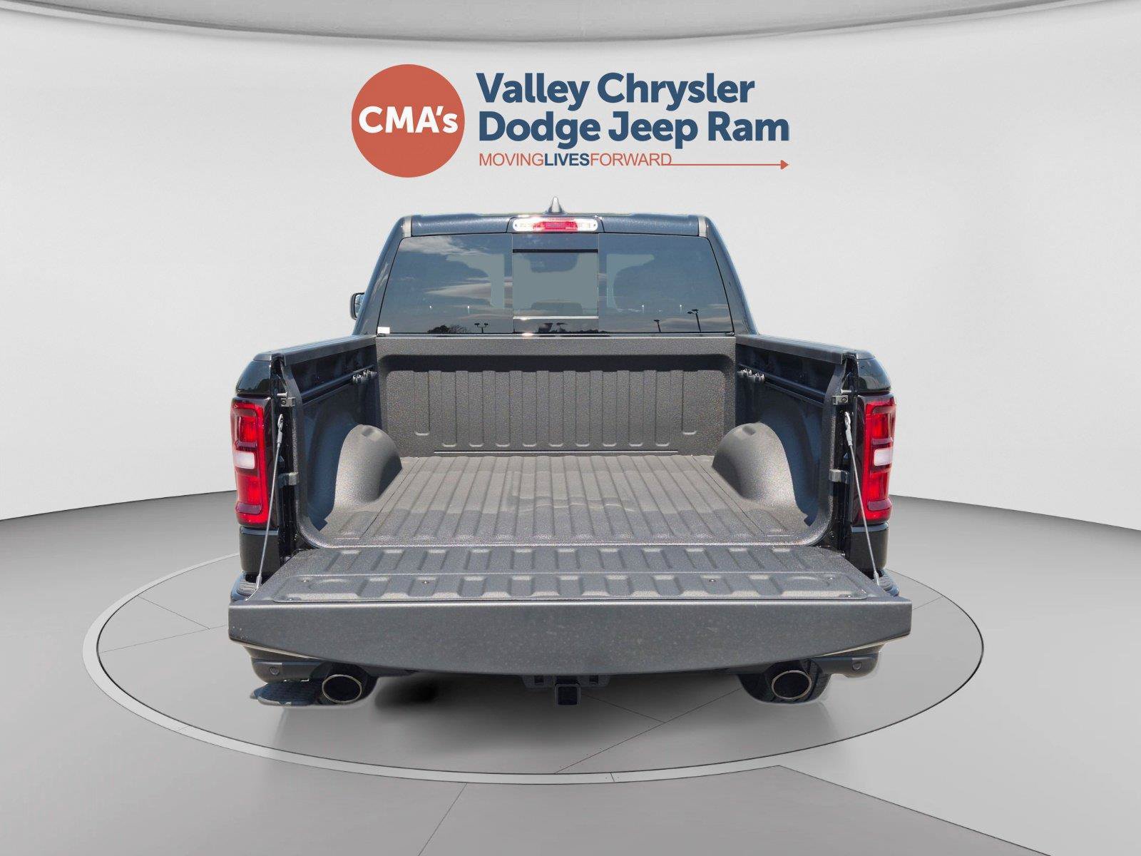 New 2026 RAM 1500 Express AWD/4WD image 18