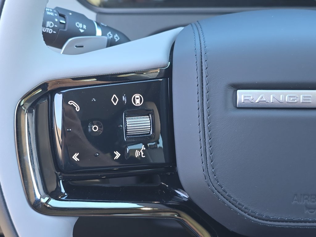 New 2026 Land Rover Range Rover Velar S AWD/4WD image 17