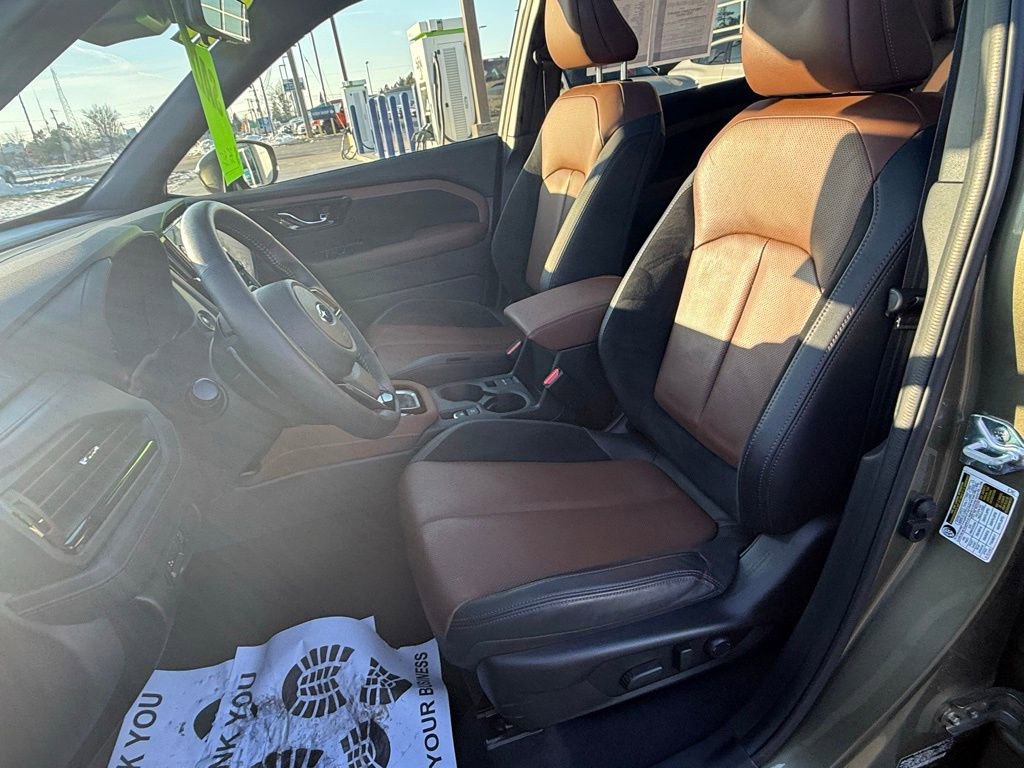 Used 2025 Subaru Forester Touring image 22