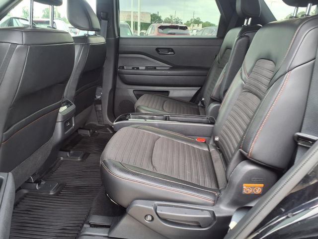 Used 2024 Nissan Pathfinder Rock Creek AWD/4WD image 17