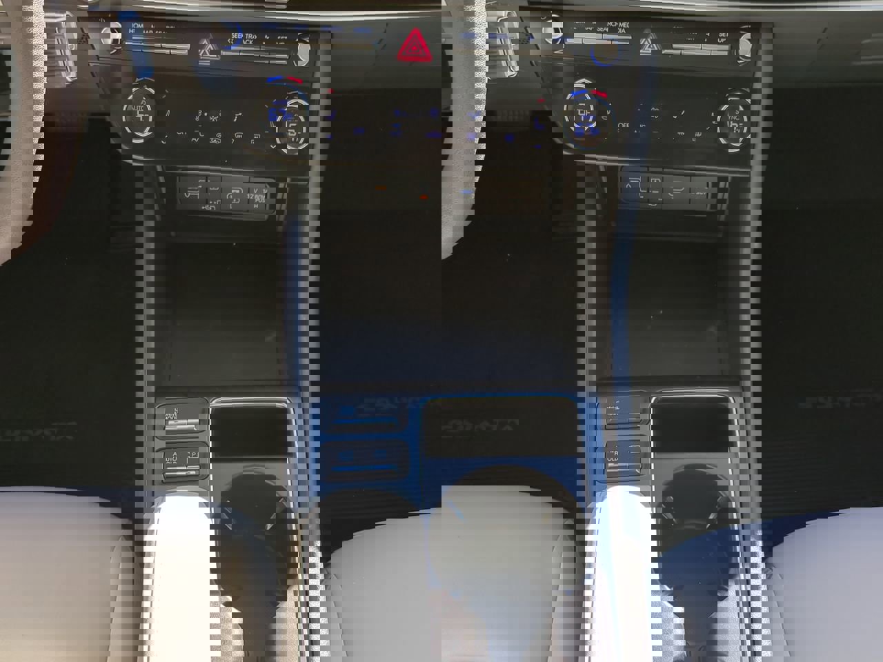 Certified 2024 Hyundai Sonata SEL image 17