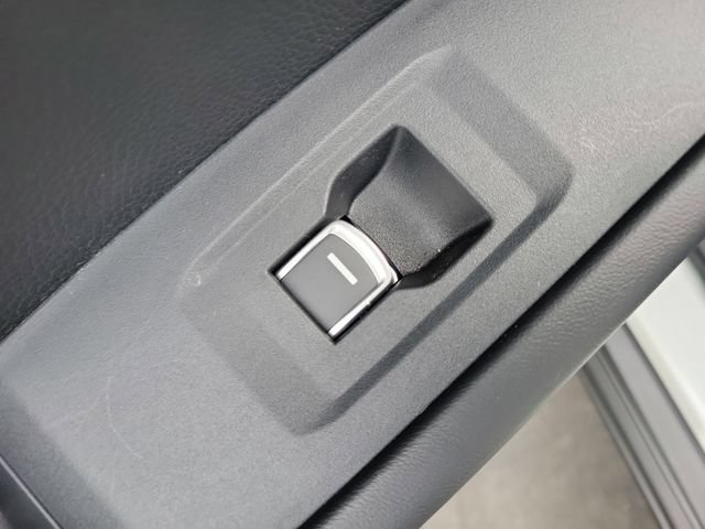 Certified 2023 Honda Accord EX image 13