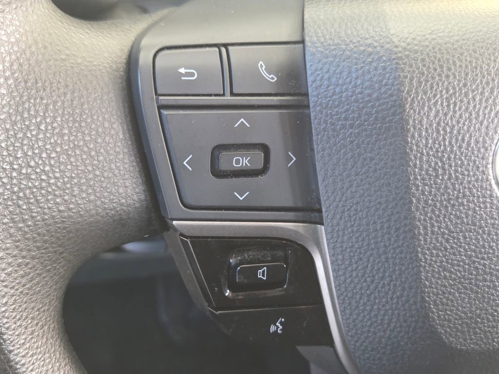 Used 2025 Toyota Camry LE FWD image 30