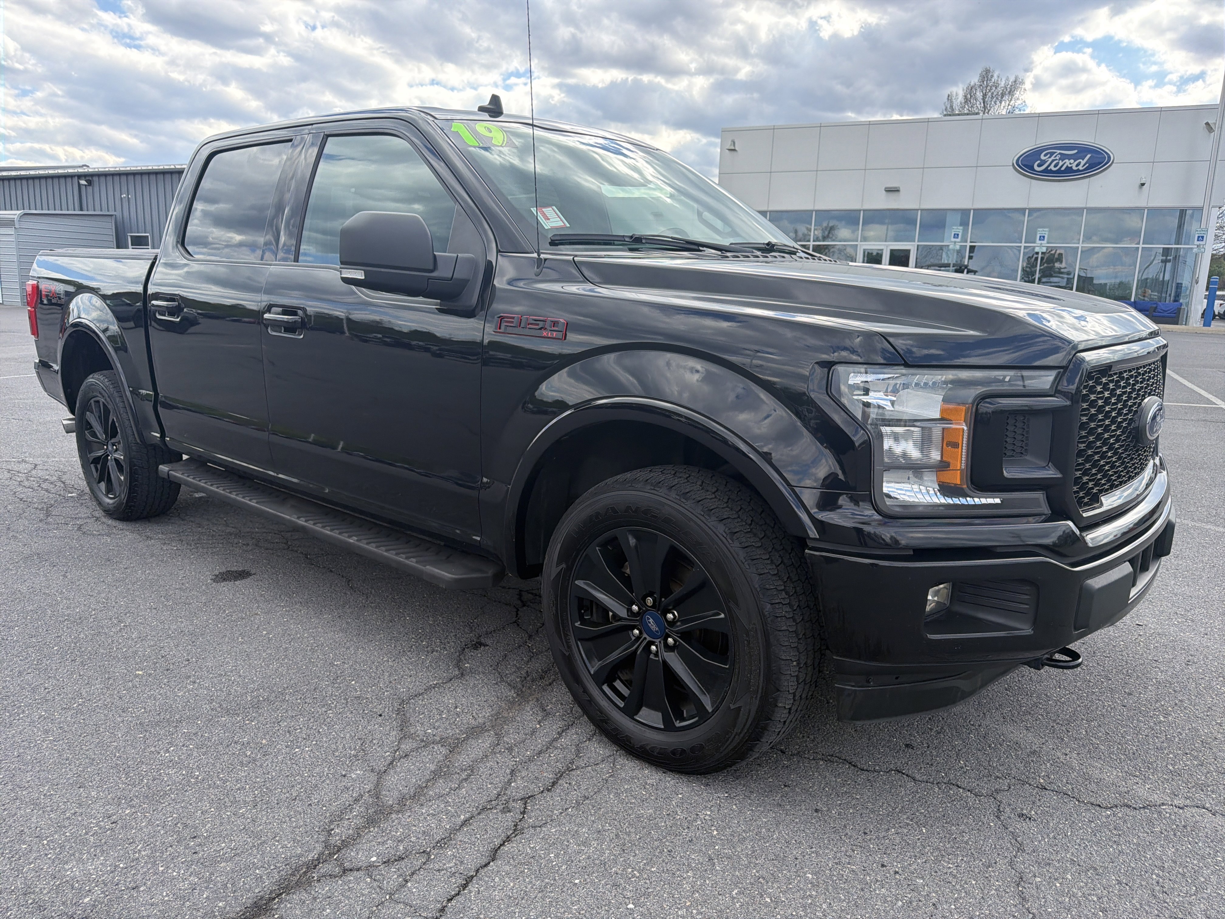 Used 2019 Ford F150 XLT w/ Equipment Group 302A Luxury AWD/4WD image 1