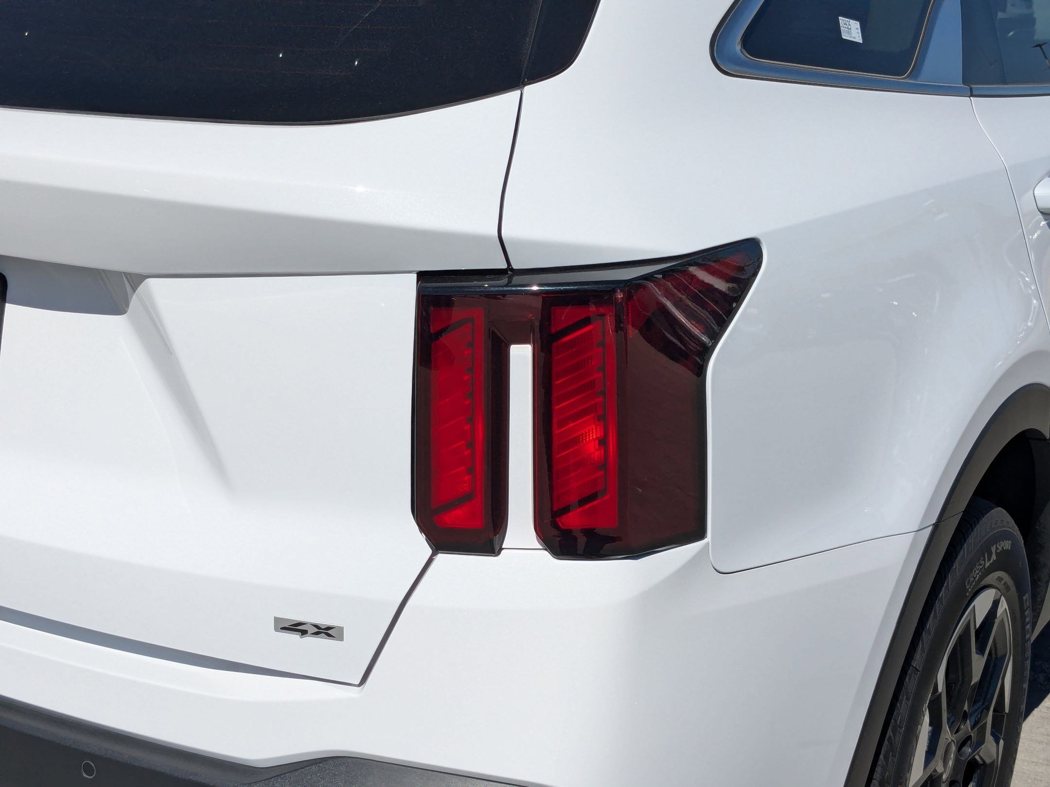 Certified 2025 Kia Sorento S image 11